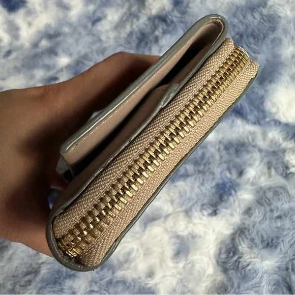 *SOLD* Chloe Leather Envelope Wallet Light Pink Beige - Picture 5 of 16